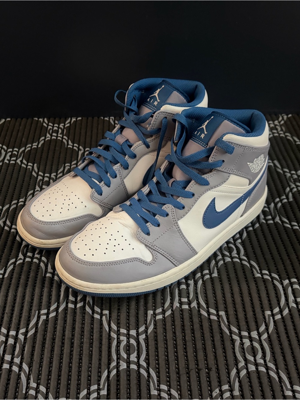 Jordan 1 Mid (True Blue) DQ8426-014